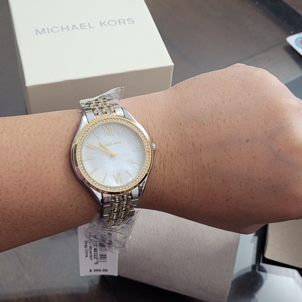 💎SOLD💎Michael Kors Watch